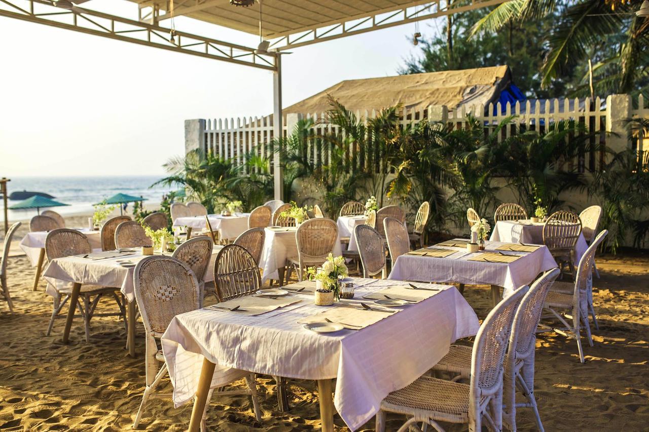 The White Resort Agonda Exterior photo