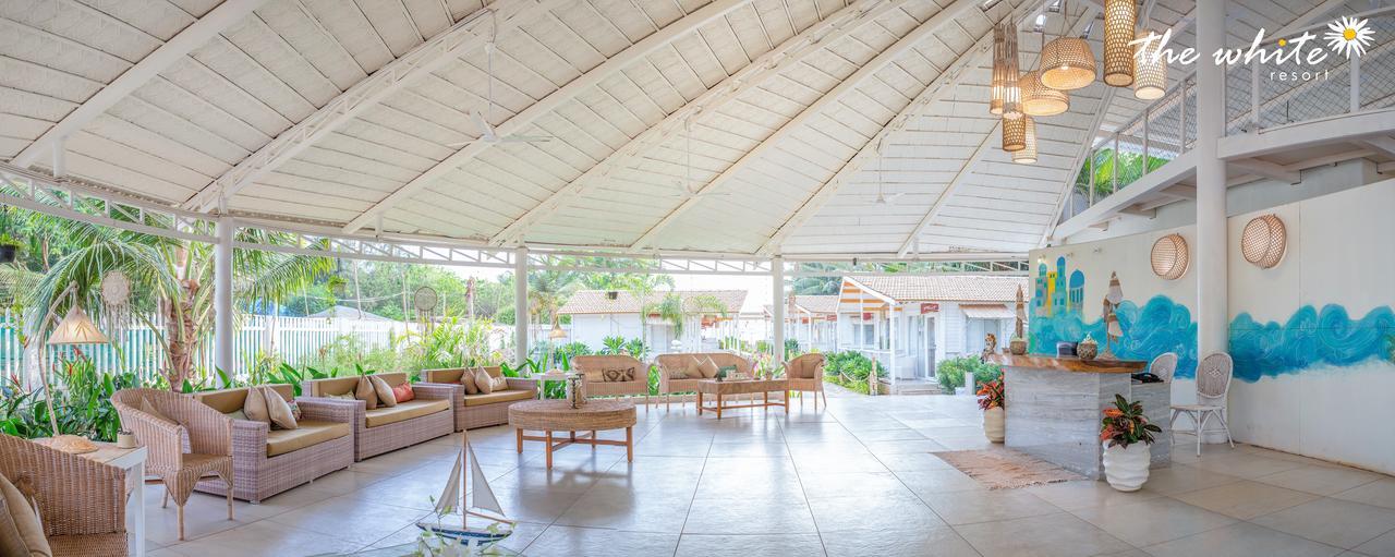 The White Resort Agonda Exterior photo