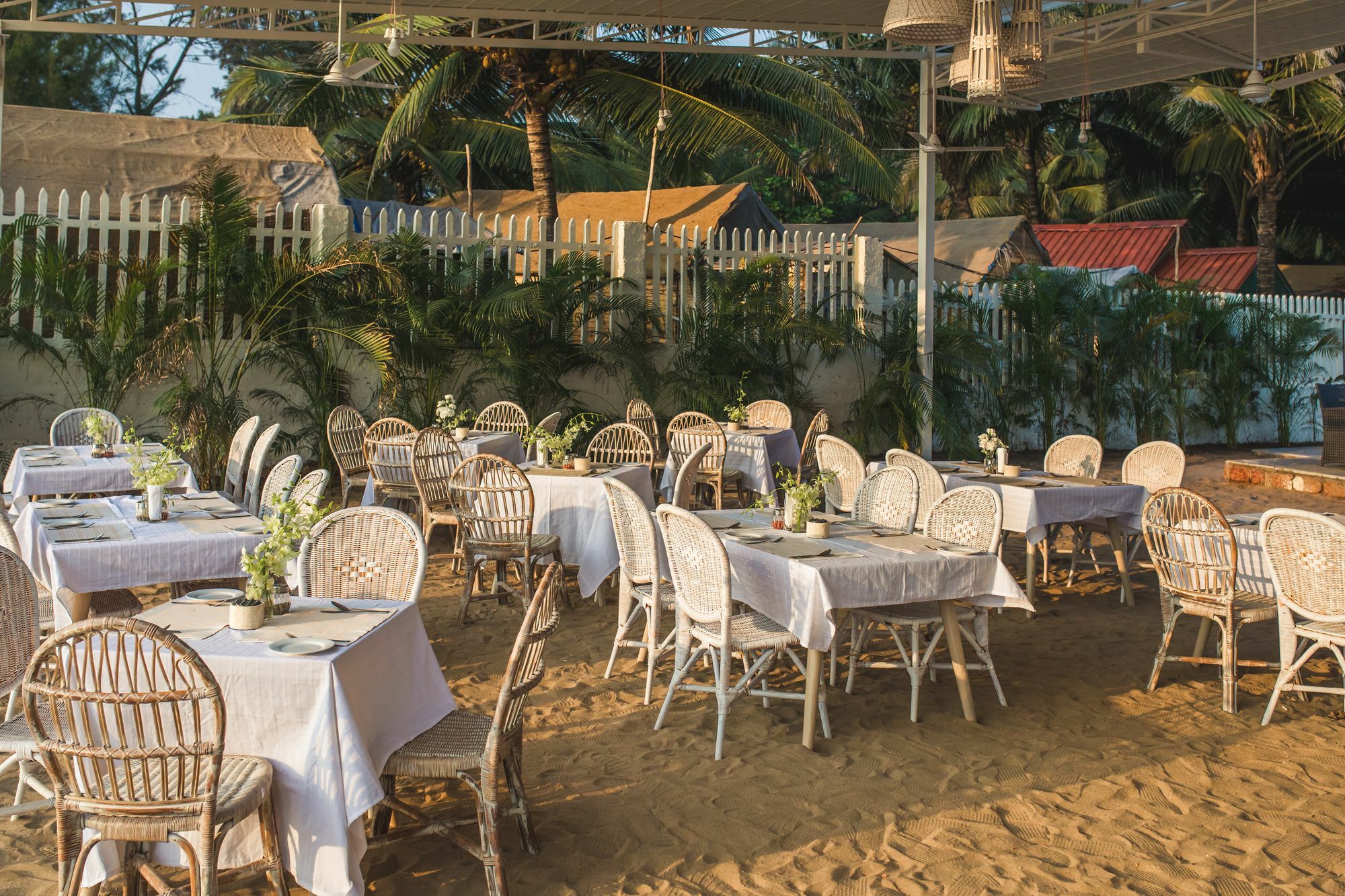 The White Resort Agonda Exterior photo